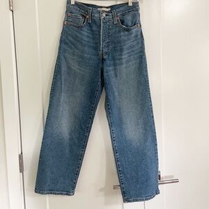 LEVI’S Ribcage Straight Ankle Jeans
